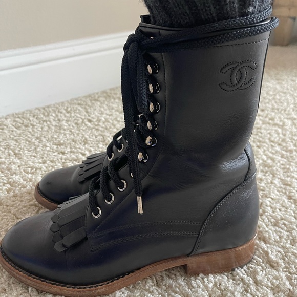 Chanel combat boot - Picture 2 of 5